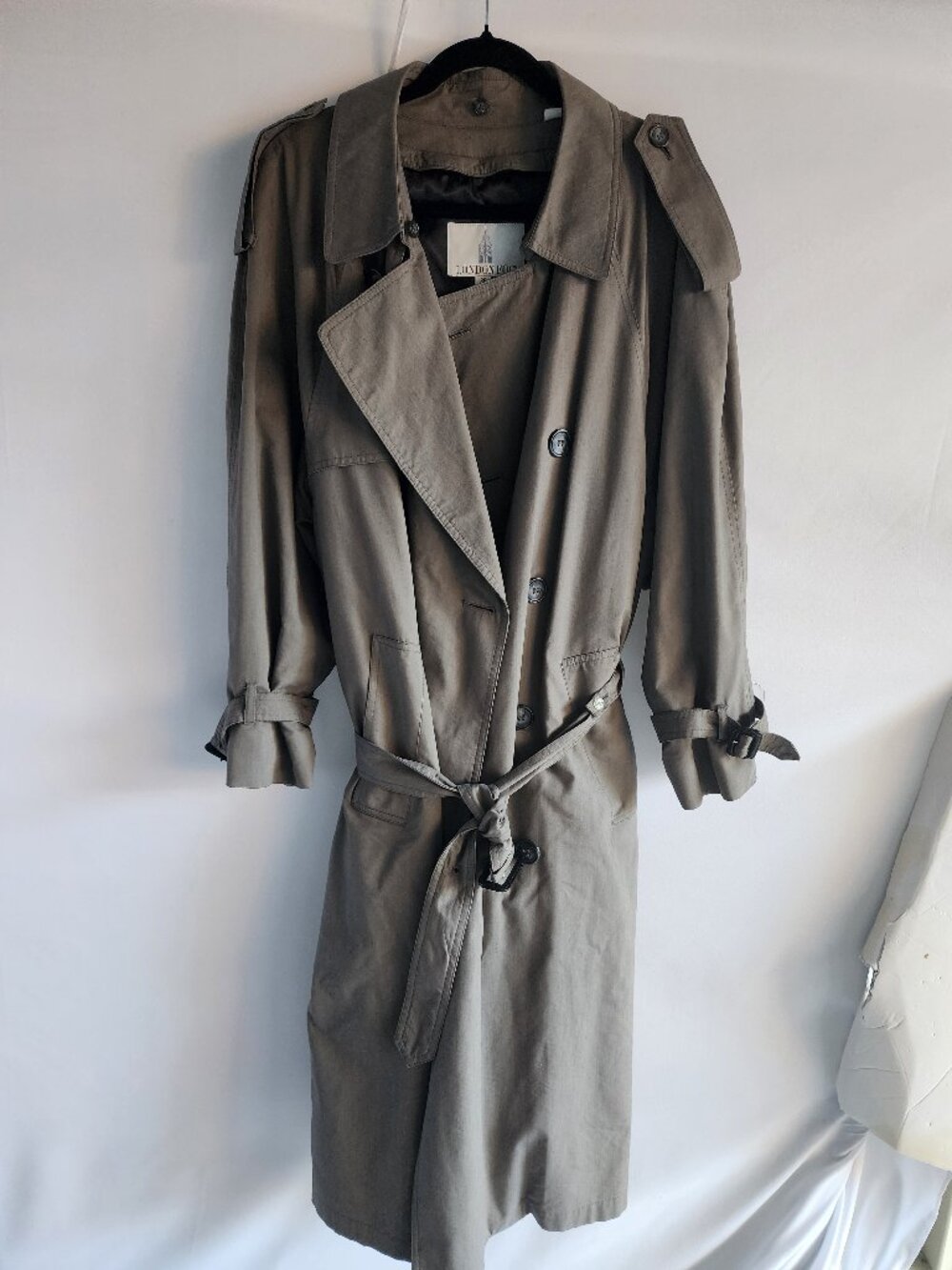 London Fog Men’s Classic Trench Coat – Size L
